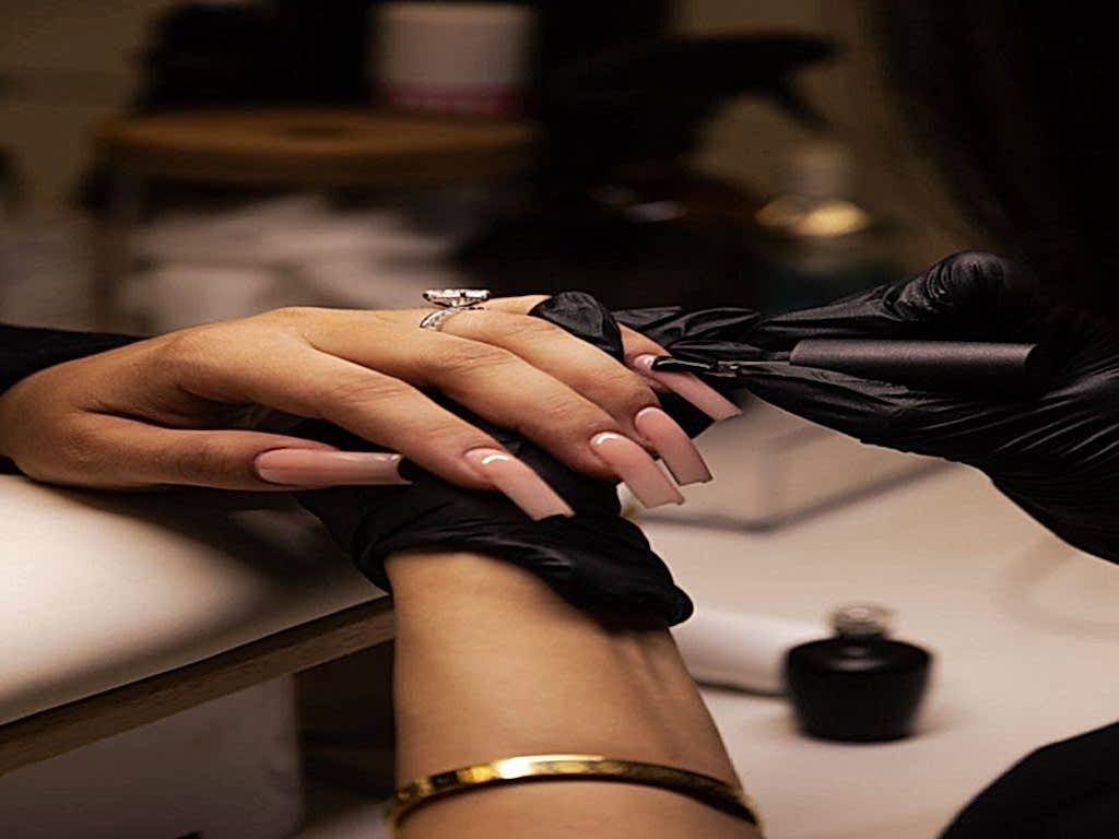 Luz Nail Bar 8